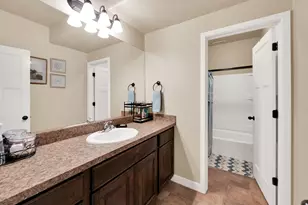 2531 N 1000 E, Layton, UT 84040 - Photo 28