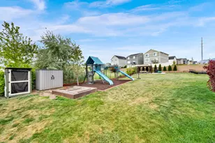 2531 N 1000 E, Layton, UT 84040 - Photo 32