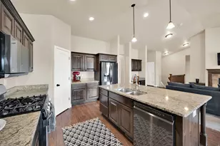 2531 N 1000 E, Layton, UT 84040 - Photo 14
