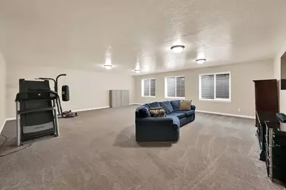 2531 N 1000 E, Layton, UT 84040 - Photo 24