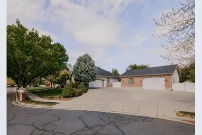 4848 W Sampson Ct, Highland, UT 84003 - Photo 2