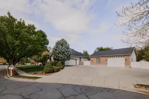 4848 W Sampson Ct, Highland, UT 84003 - Photo 2