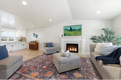 1405 E Vintry Ln S, Murray, UT 84121 - Photo 8