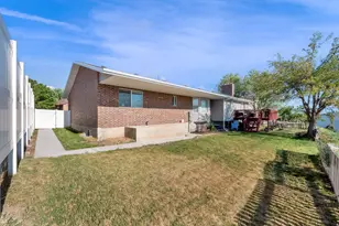 324 S Ridgecrest Dr, Orem, UT 84058 - Photo 8