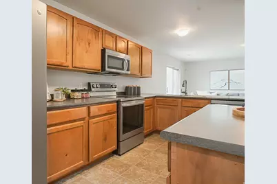 2128 E Eagle Crest Way, Eagle Mountain, UT 84005 - Photo 8
