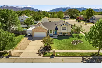 964 N 575 W, Clinton, UT 84015 - Photo 2