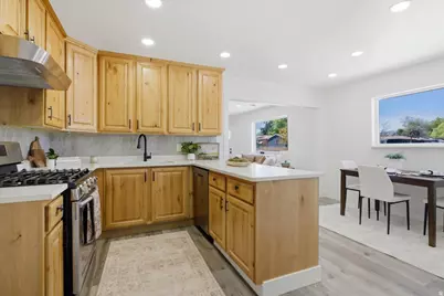 5165 S 4520 W, Kearns, UT 84118 - Photo 10