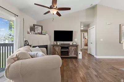 3462 W Melody Creek Cir, Riverton, UT 84065 - Photo 10