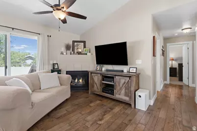 3462 W Melody Creek Cir, Riverton, UT 84065 - Photo 12