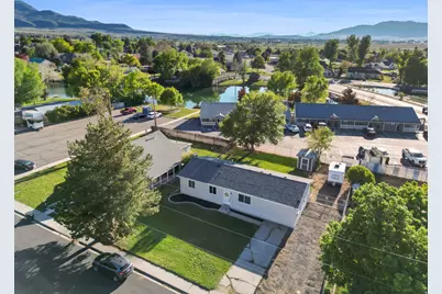 70 S 200 W, Salem, UT 84653 - Photo 2