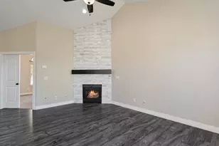4833 N Shady Bend Ln, Lehi, UT 84043 - Photo 4