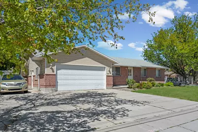 7402 S Temple Dr W, West Jordan, UT 84084 - Photo 2
