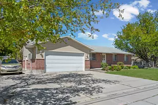 7402 S Temple Dr W, West Jordan, UT 84084 - Photo 2
