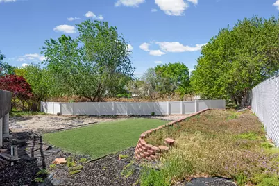7402 S Temple Dr W, West Jordan, UT 84084 - Photo 30