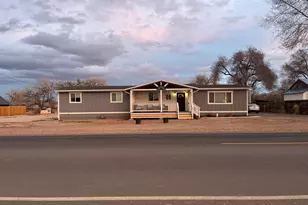 558 N North Crescent, Roosevelt, UT 84066 - Photo 2