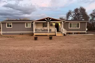 558 N North Crescent, Roosevelt, UT 84066 - Photo 1