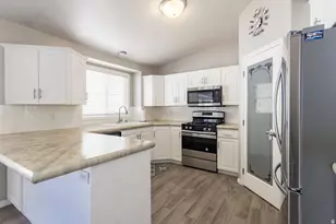 375 S 3290 W, Vernal, UT 84078 - Photo 8