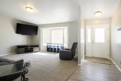 375 S 3290 W, Vernal, UT 84078 - Photo 4