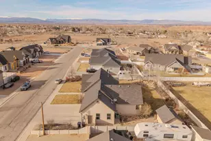 85 S Constitution Dr, Roosevelt, UT 84066 - Photo 8