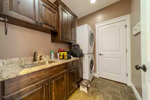 85 S Constitution Dr, Roosevelt, UT 84066 - Photo 30
