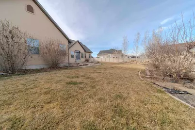 85 S Constitution Dr, Roosevelt, UT 84066 - Photo 14