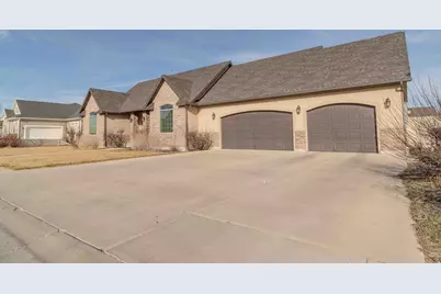 85 S Constitution Dr, Roosevelt, UT 84066 - Photo 8