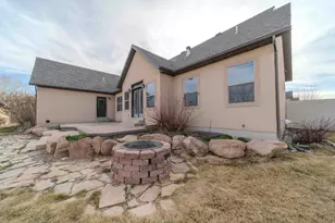 85 S Constitution Dr, Roosevelt, UT 84066 - Photo 12