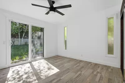 6557 S 2600 E, Cottonwood Heights, UT 84121 - Photo 12