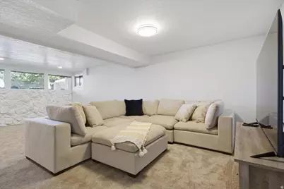 6557 S 2600 E, Cottonwood Heights, UT 84121 - Photo 22