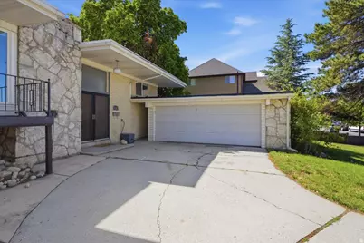 6557 S 2600 E, Cottonwood Heights, UT 84121 - Photo 4