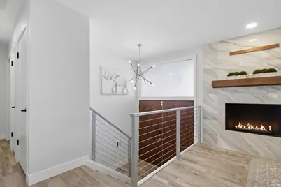 6557 S 2600 E, Cottonwood Heights, UT 84121 - Photo 14