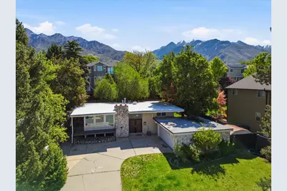 6557 S 2600 E, Cottonwood Heights, UT 84121 - Photo 2