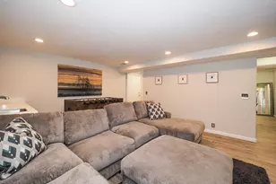 10193 S Majestic Canyon Rd, Sandy, UT 84092 - Photo 28