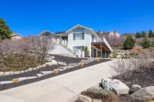10193 S Majestic Canyon Rd, Sandy, UT 84092 - Photo 6