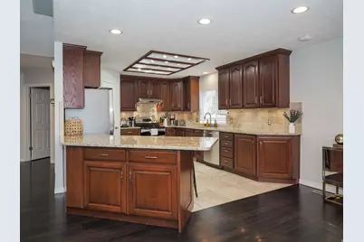10193 S Majestic Canyon Rd, Sandy, UT 84092 - Photo 18