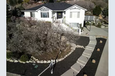 10193 S Majestic Canyon Rd, Sandy, UT 84092 - Photo 2