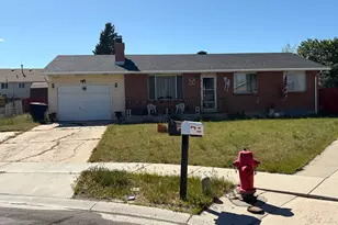5046 W Moonflower Cir S, Salt Lake City, UT 84118 - Photo 2