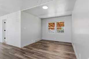 5564 S 2425 W, Roy, UT 84067 - Photo 8