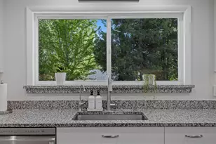 1230 E Crestridge Rd, Sandy, UT 84094 - Photo 10