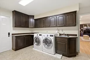 8228 S Set Point Cir E, Sandy, UT 84093 - Photo 42