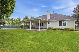 8228 S Set Point Cir E, Sandy, UT 84093 - Photo 48