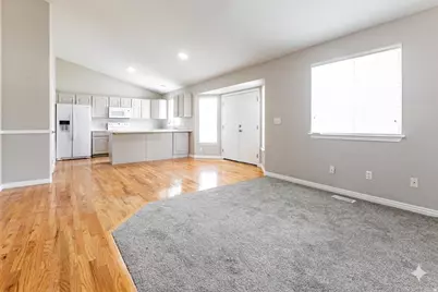 3528 W Crab Apple Cir, Taylorsville, UT 84129 - Photo 2