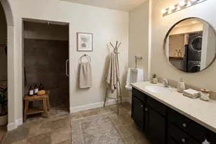 469 E Vine St S, Murray, UT 84107 - Photo 16