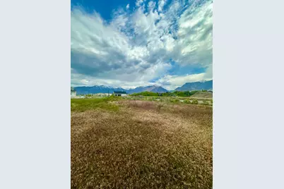 9947 N 6450 W, Highland, UT 84003 - Photo 2