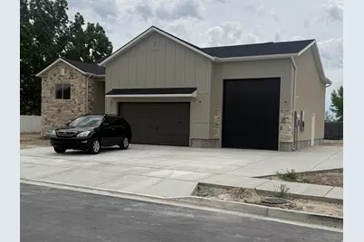 3031 W Solace St, Syracuse, UT 84075 - Photo 2