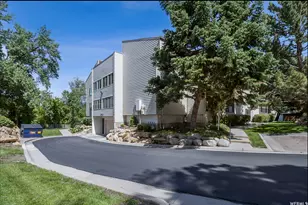 2514 S Elizabeth St E, Salt Lake City, UT 84106 - Photo 1