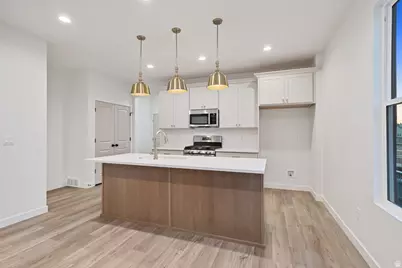 11369 S Offshore Way W #383, South Jordan, UT 84009 - Photo 4