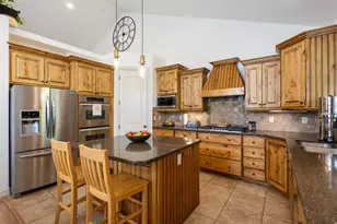 882 S Sego Lily Way, Mapleton, UT 84664 - Photo 10