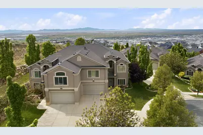 202 Edgewood Cir, North Salt Lake, UT 84054 - Photo 1