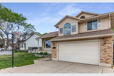 2772 N 1525 E, Layton, UT 84040 - Photo 2